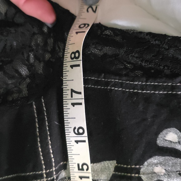 Affliction Black Graphic Fitted Short Sleeve Tee - Picture 4 of 4